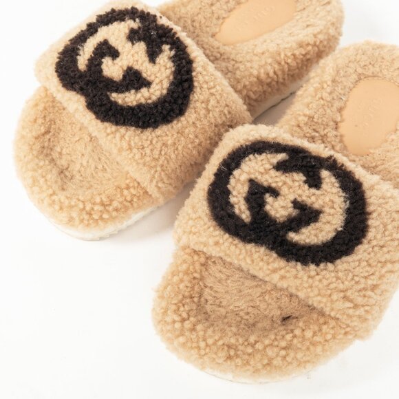 Gucci Beige Merino-Wool Faux-Shearling Interlocking-GG Slide Sandals - Picture 7 of 11